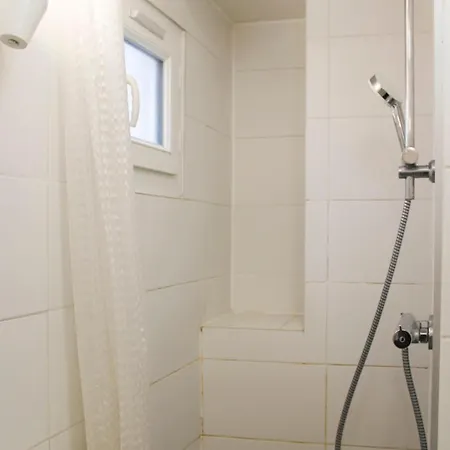 Bright Near Theaters And The Marais