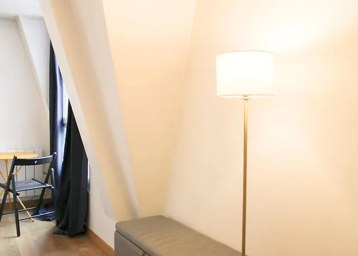 Апартаменты Bright Near Theaters And The Marais