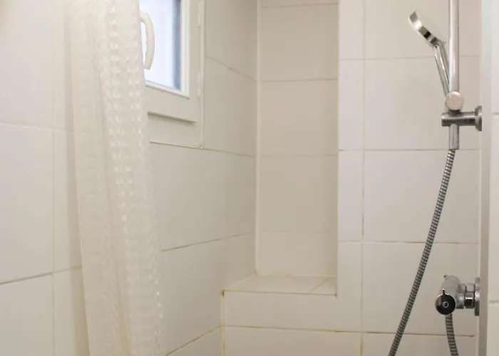 Bright Near Theaters And The Marais