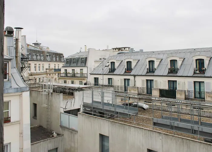 Bright Near Theaters And The Marais Апартаменты