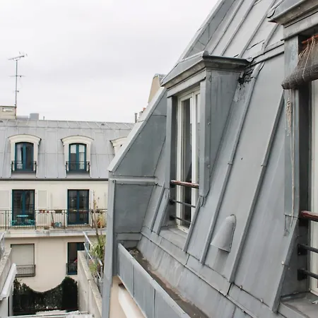 Apartment Bright Near Theaters And The Marais